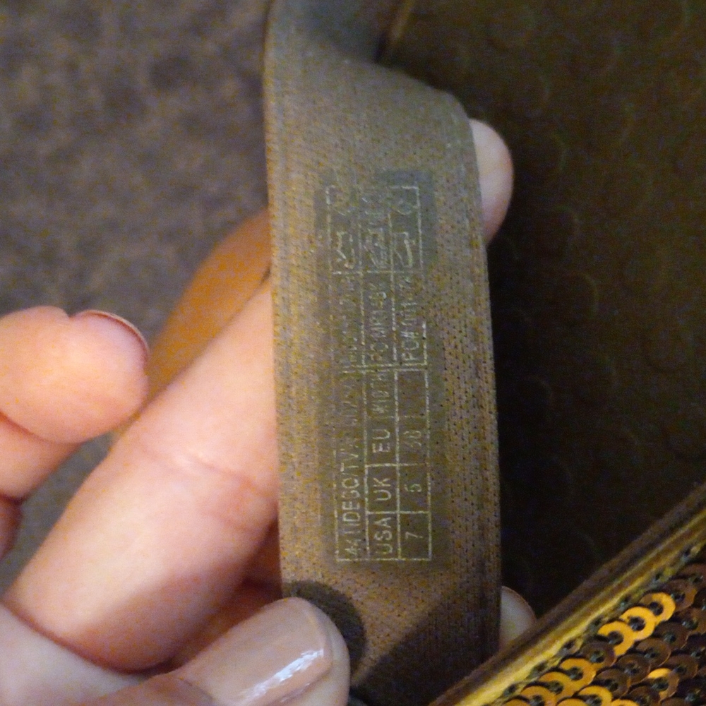 Vionic flip flops - Picture 3 of 3